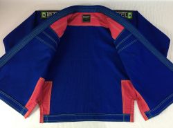 Kimono azul royal com costura verde (forro e acabamentos em rosa)